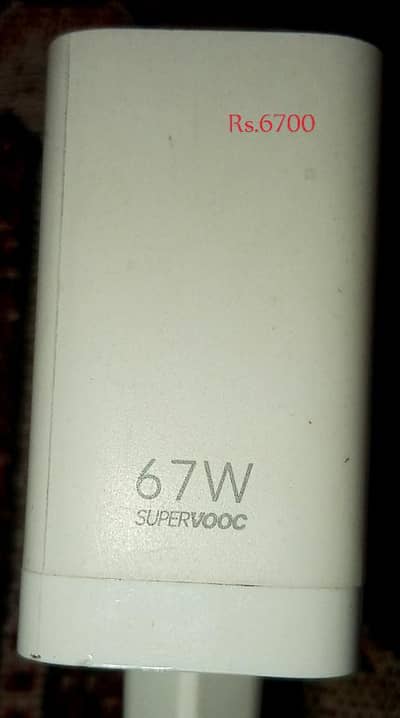 سارے چارجر اورجنل ڈبہ والے ہیں