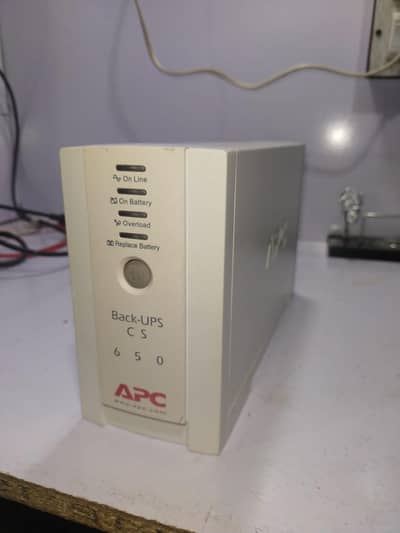 APC UPS 650VA
