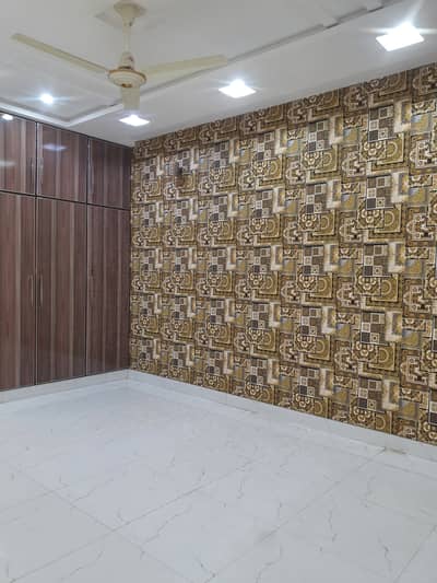 8 Marla Upper Portion Available For Rent