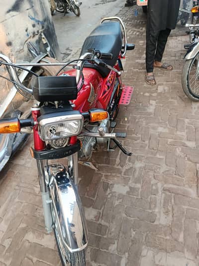 Honda 70    2024 model he