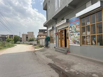 Corner 9.25 Marla Plot For Sale On Abbasi Road 300m From Bazaar, Prime Location