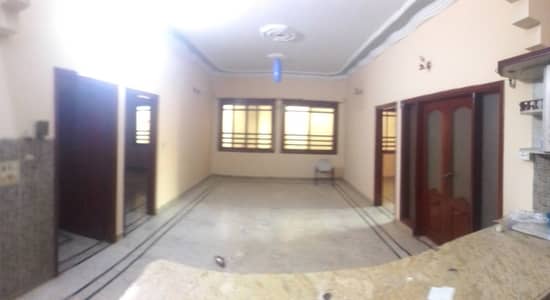 Lower Portion In Gulistan-E-Jauhar - Block 2 Sized 400 Square Yards Is Available