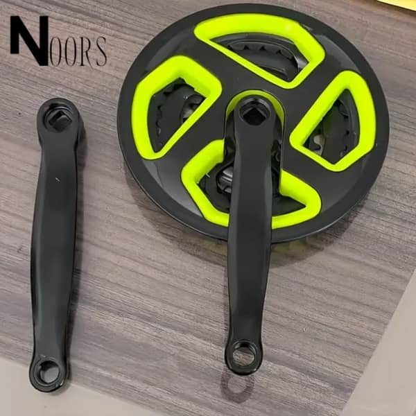 Mountain & Road Bike Gearset — Cassette with Crankset and Front Guard, 24/34/42T Chainrings, 3-Speed, for 7/8/9 Speed Bicycles, Aluminum Alloy