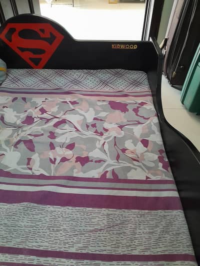 Kids bed