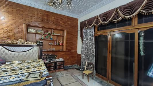 Gulshan E Ravi E Block E Block 7.5 Marla House 5 Bed 2 Tv Lounge Drawing Room Tile Marble Floor
