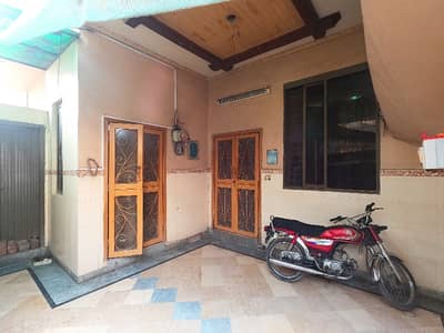Ready To sale A Corner House 5 Marla In Gulshan-e-Ravi Gulshan-e-Ravi