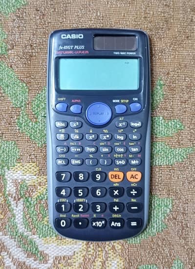 Original Casio Scientific Calculator(0333-4348787)