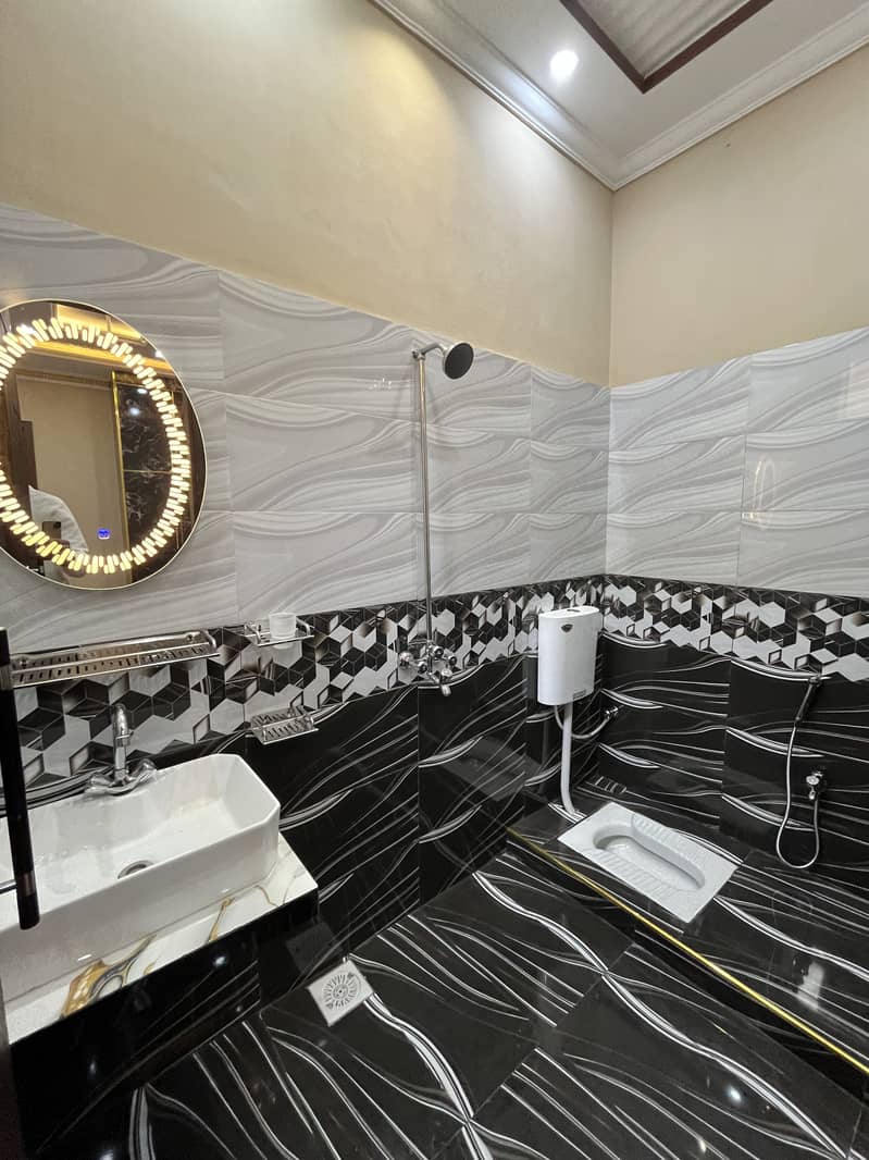 5 Double Heighted 19