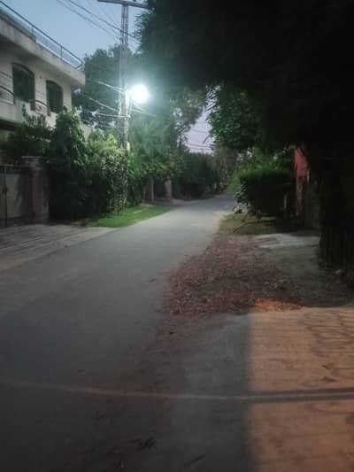 Main Cantt Anexxy Available For Rent Excellent location Near Mall of Lahore