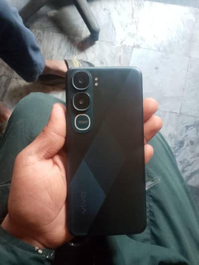 one hand used 6 month wrannty available