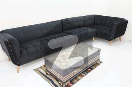 400 Square Feet Spacious Flat Available In Bahria Town - Sector C For Rent