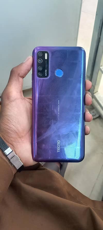 Tecno camon 15 4gb 128gb
