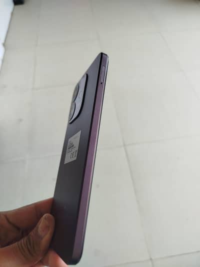 A5i  4/64  new condition