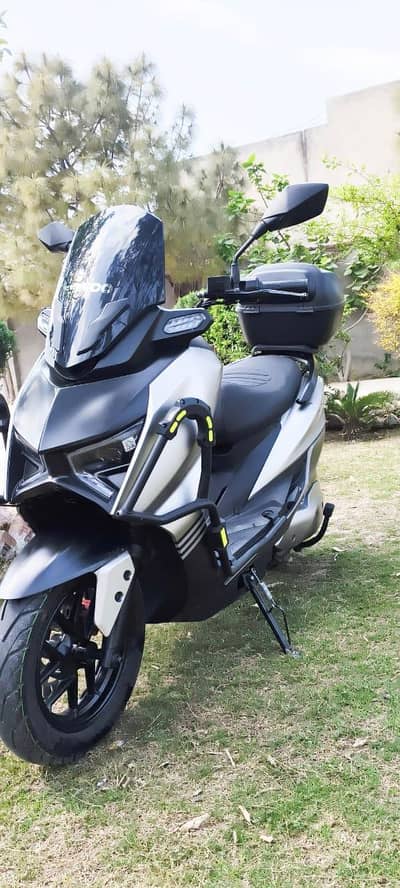 Revoo E52 heavy electric bike