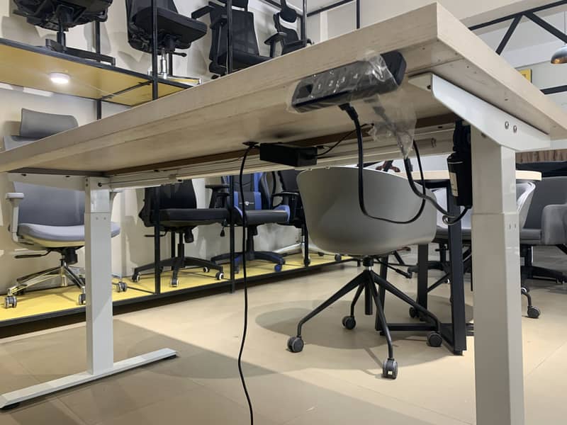 Height Adjustable table/ Electric standing desk 2