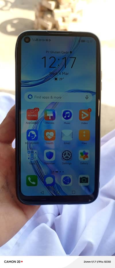 Huawei Nova 7i 8+128 GB charger box nahi