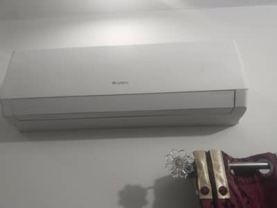 Gree AC 1.5 ton  split