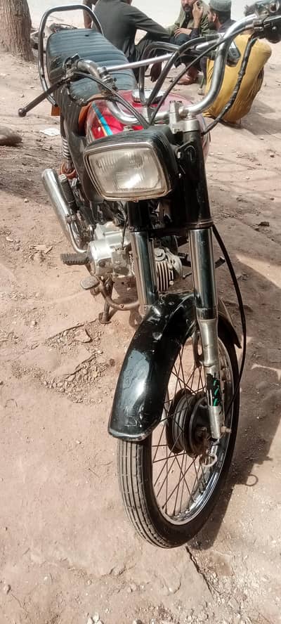 united cd 70model 2015 location muzaffarabad 03169239366