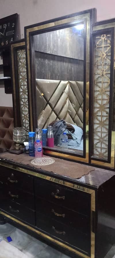 Dressing table + sides tables