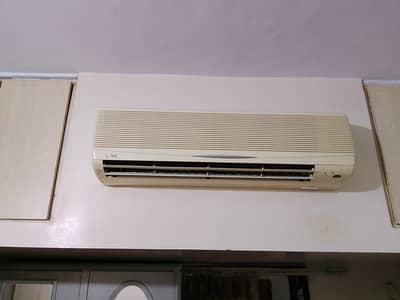 SG 1.5 ton Ac - Excellent cooling/ Geniune condition