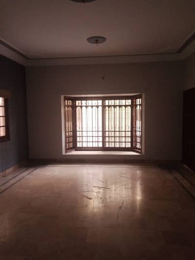 three bed dd west open ,ground portion for rent in johar