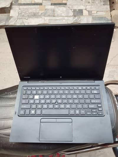 toshiba i7 6th gen 8/128 read ad