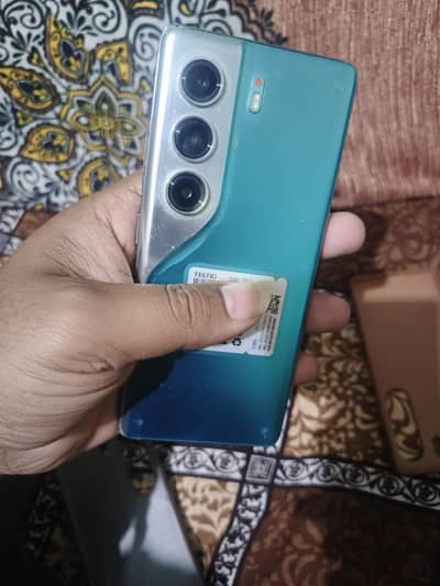 camon40 pro
