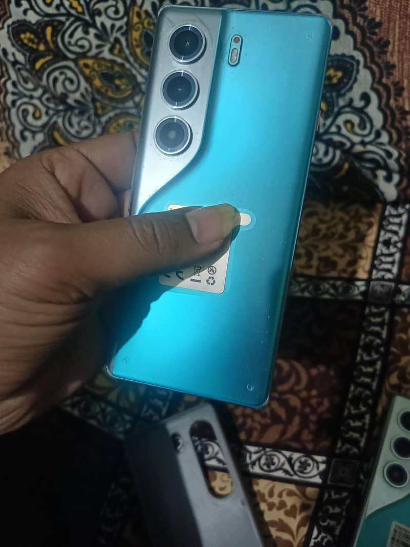camon40 pro 2
