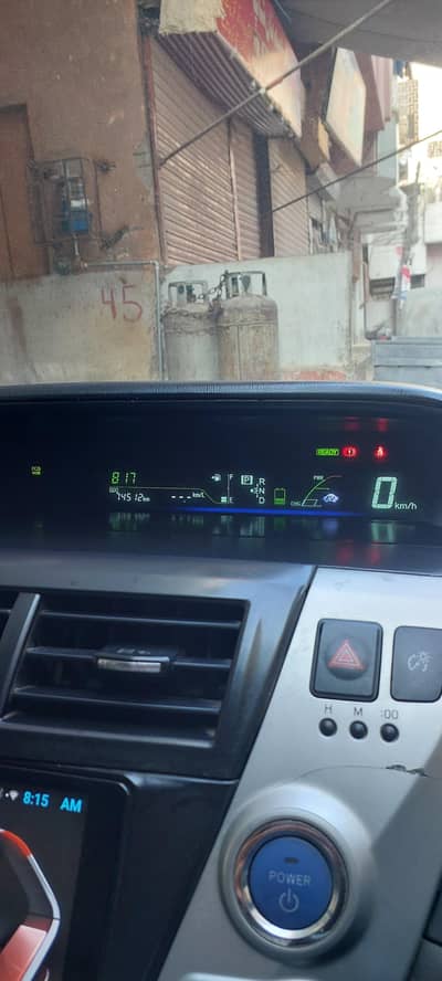 toyota prius alpha 2012'-16