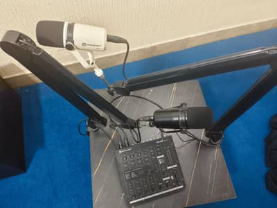 Relacart PM1 Mic+ Mixx 8.6 Digital mixer/complete podcast setup for sa