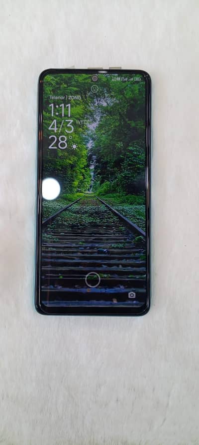 sale kr rha ho q k paiso ki need ha mobile behtreen ha