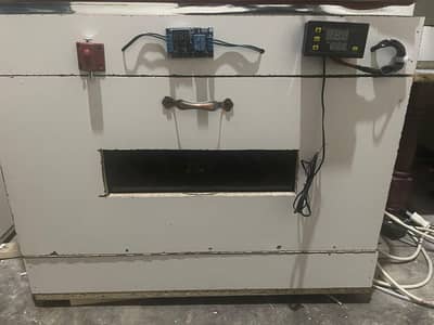 Homemade automatic incobator