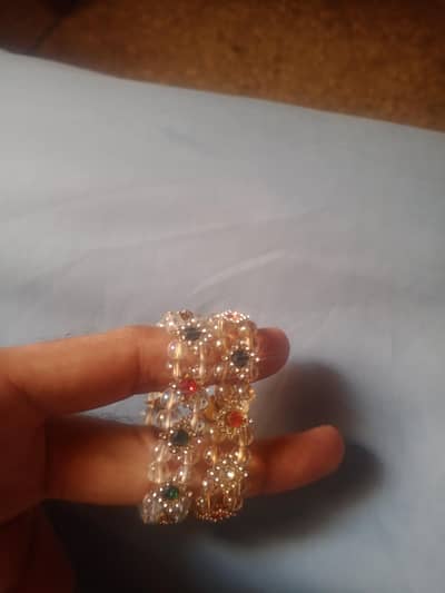 Assalam u alaikum bacho k hand bangles shining Dana mey hey