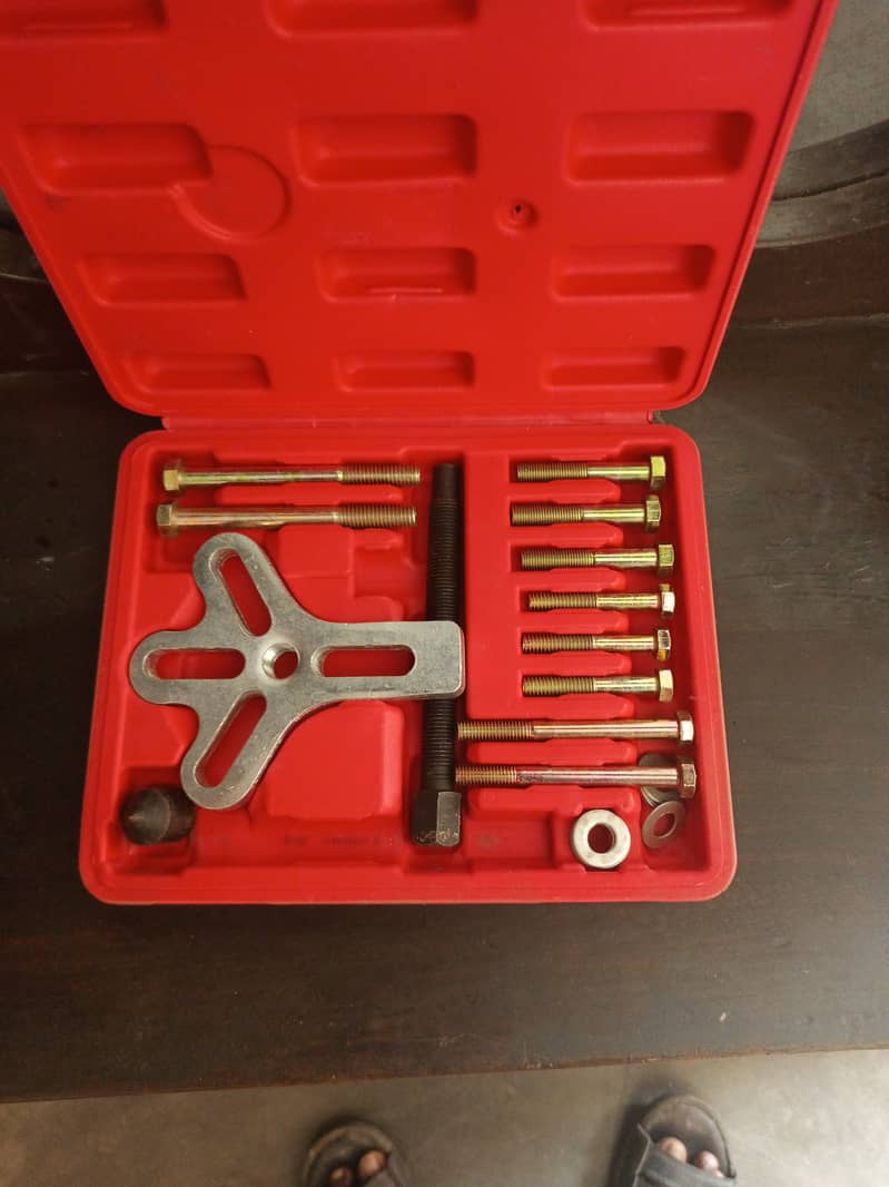 Harmonic Balancer Puller Kit 2
