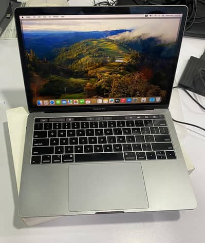  MacBook Pro 2018 13” i5 Quad Core – 8GB – Excellent Condition