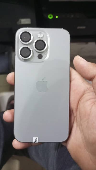 IPHONE 15 PRO FACTORY UNLOCK