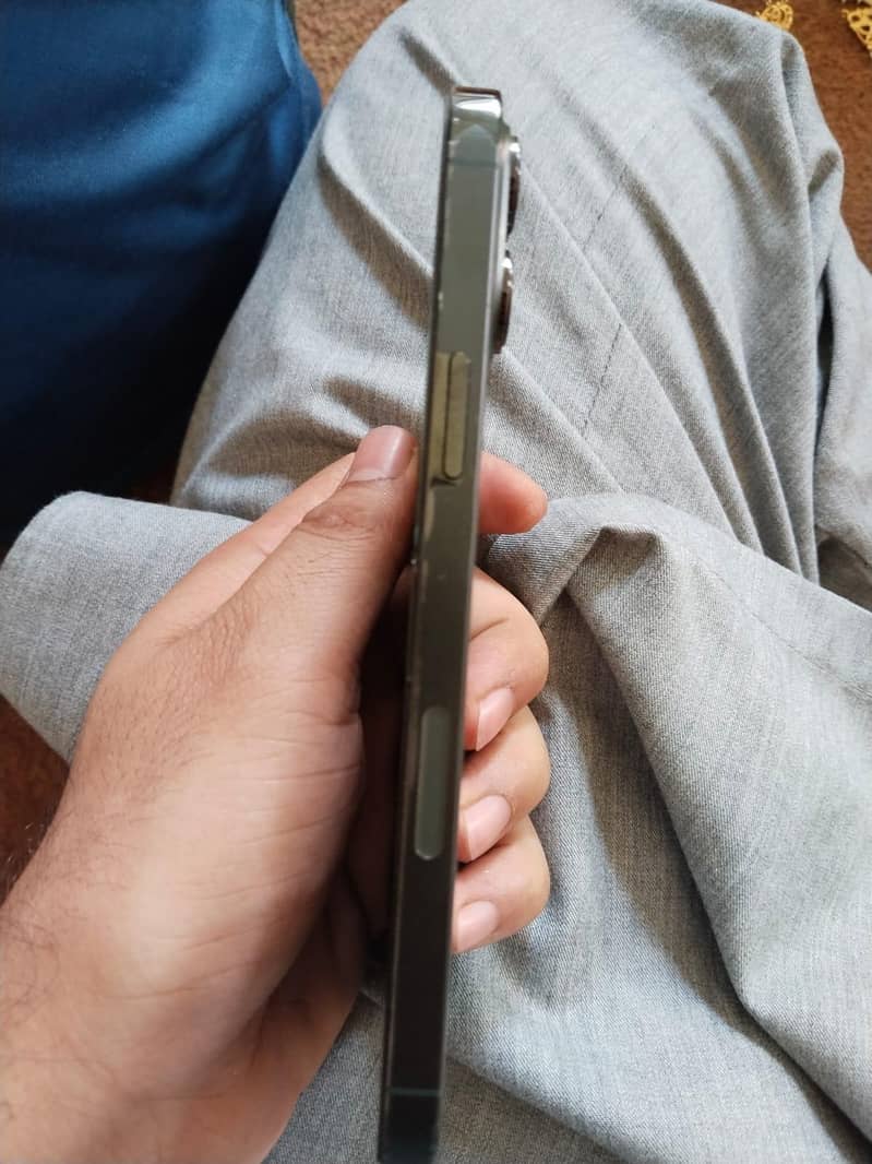 iPhone 13 Pro Max JV 128GB | 2 Months eSIM | Minor Glass Crack 0