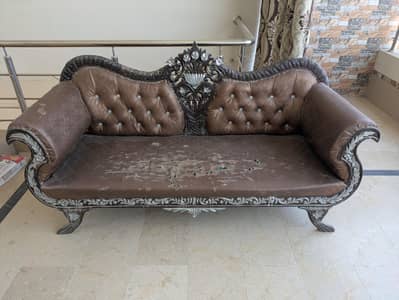 Kali tali ka bna hua hain