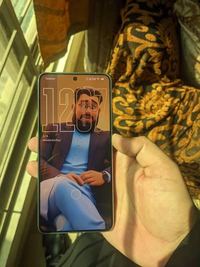 Redmi k80 / Poco F7 pro 12/256 with original 120w charger