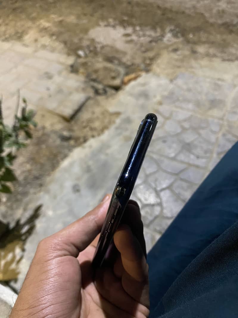 iPhone 11 Pro 7