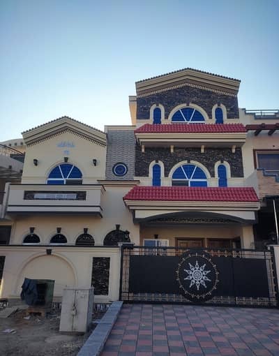 35x70 Beautifull House For Sale in G-13