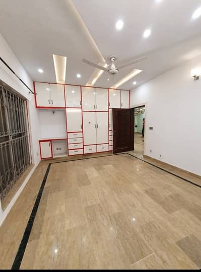 30x60 7 Marla Ground Portion Prime Location For Rent In G-13