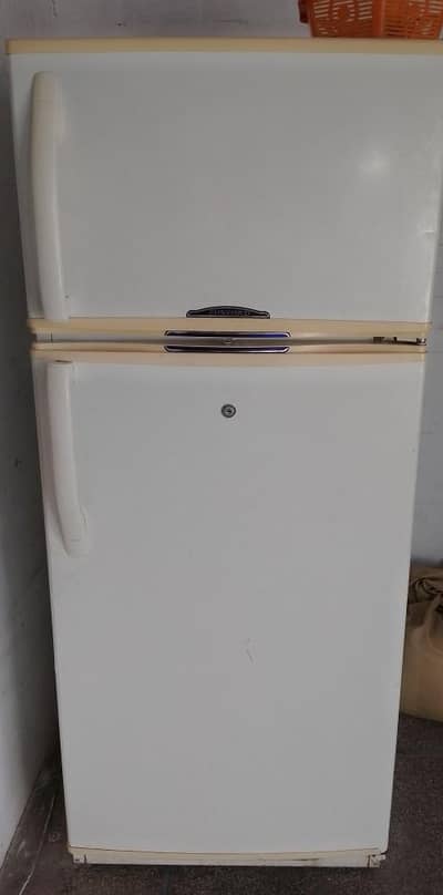 Malaysia ki fridge ha . concord company ki ha. no frost fridge ha. onl