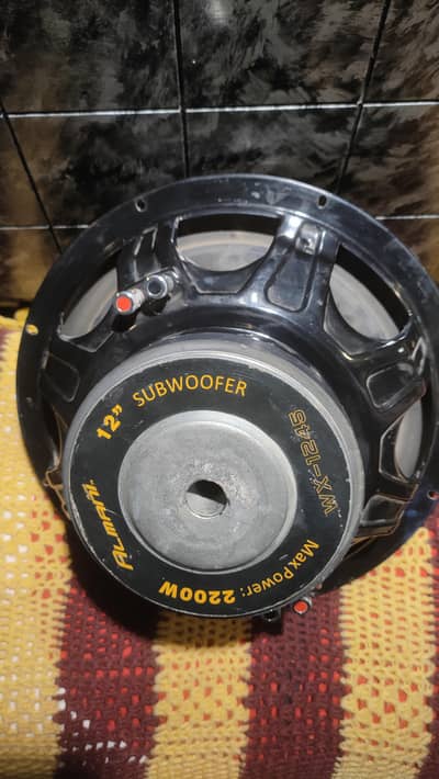 12-in buffer battery in base