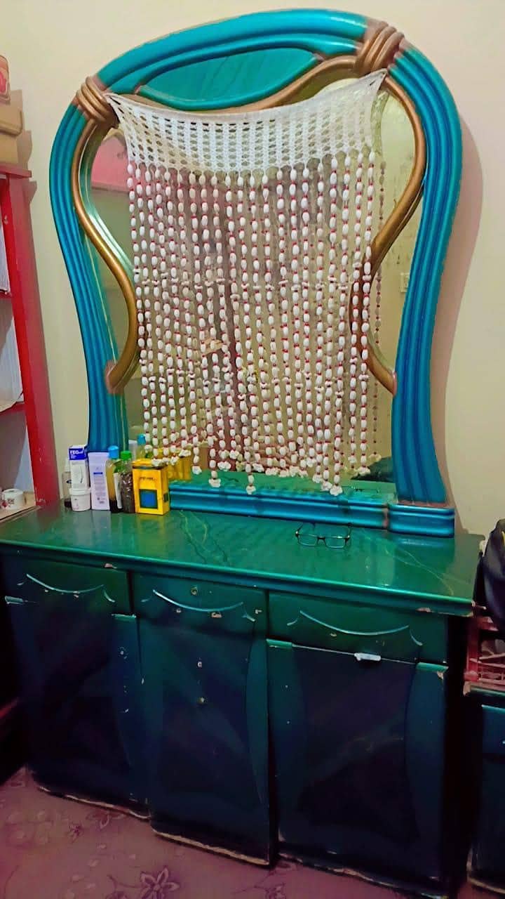 dressing table 0