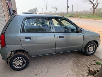 I am selling my alto urgent sale   contact me =03227862009