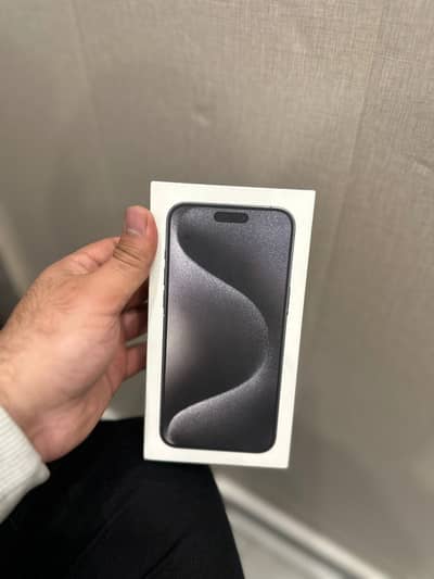 Apple iPhone 15 Pro Max / Black Titanium / 256GB / Non PTA