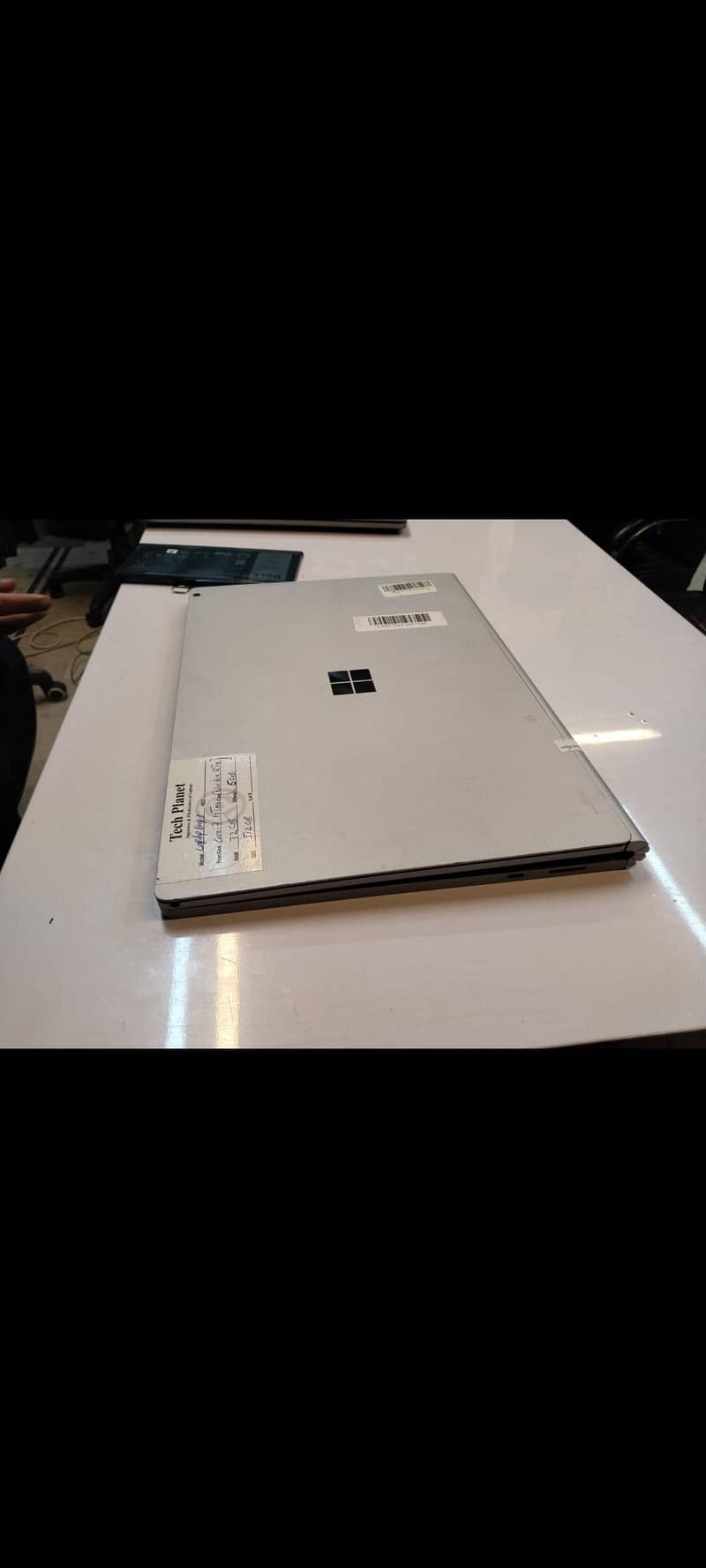 Microsoft surface laptop 1
