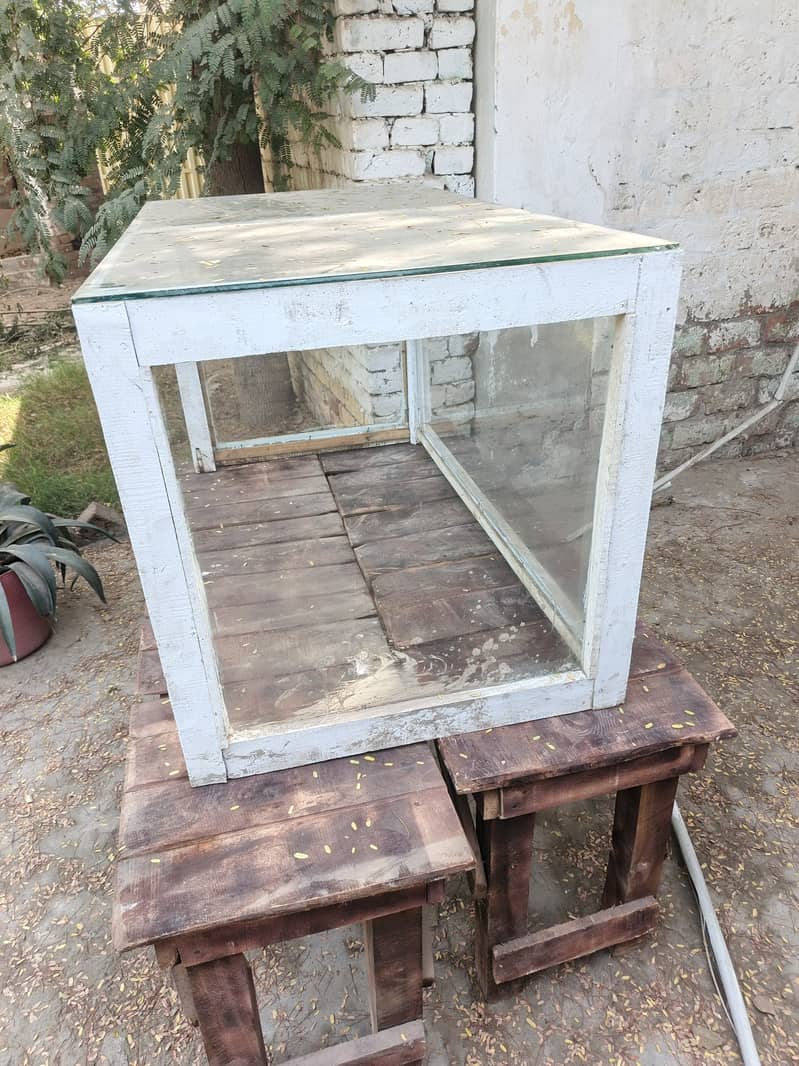 Full size Glass Counter for restaurant 1