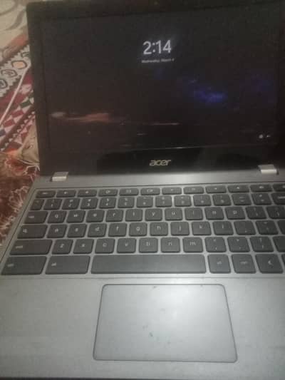 Acer laptop 4/128